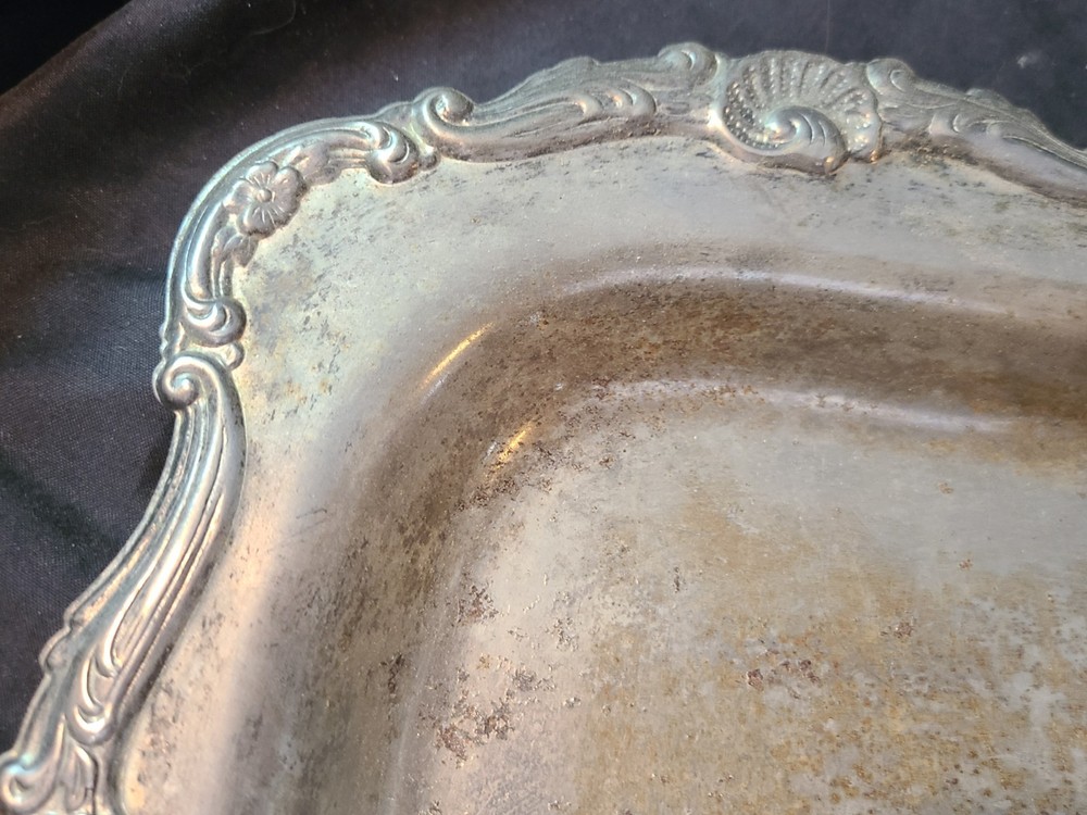 Vintage Ornate Sheridan? Serving Bread Tray Silverplated