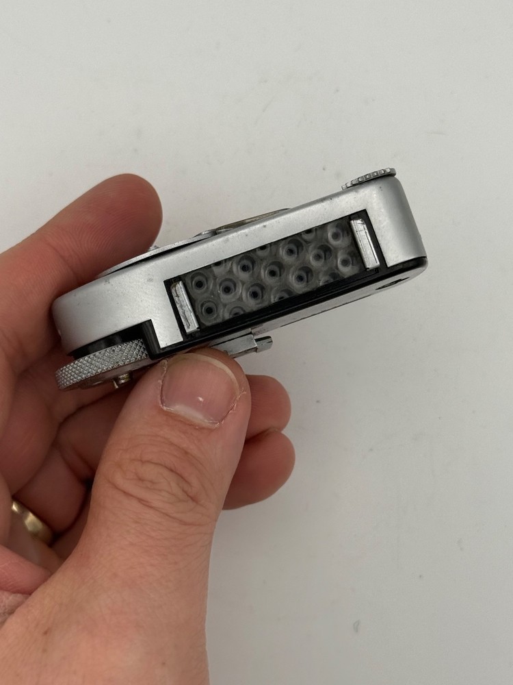Leica Meter MC Chrome Light Meter Working
