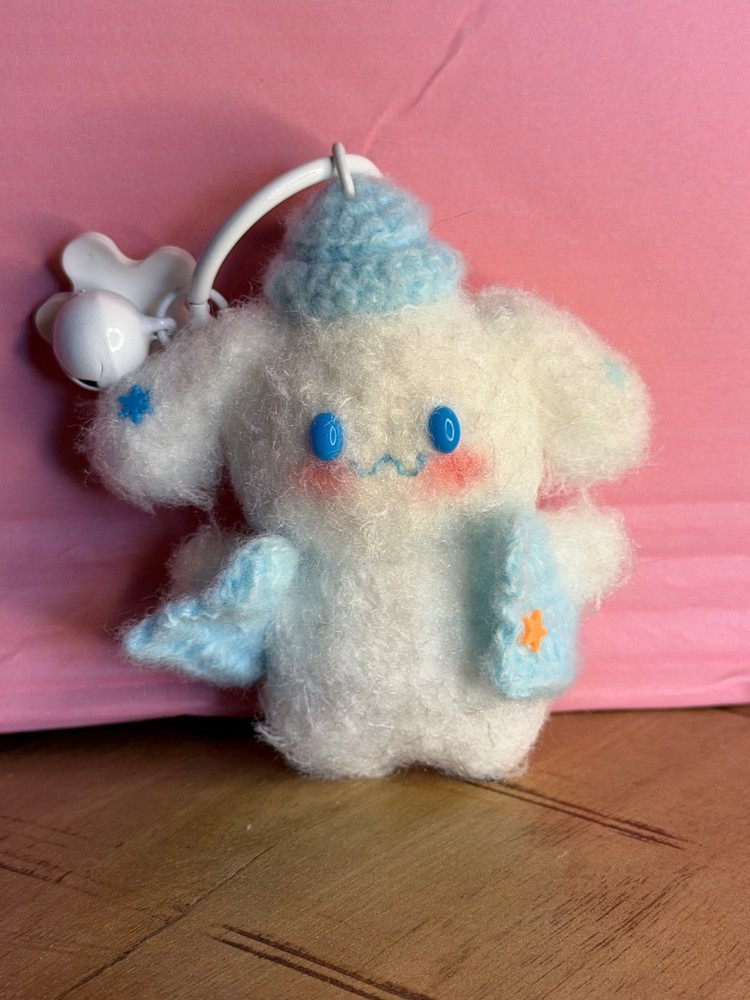 Crochet Cinnamonroll Keychain