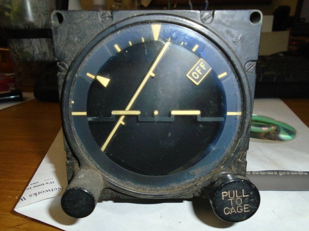 Bendix P/N: 14613-1AK-A4 Attitude Indicator