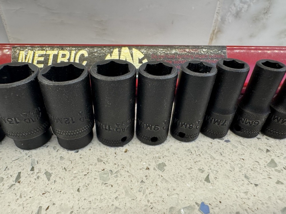 Mac Tools 11-PC. 1/4" Drive 5-15 MM Metric Intermediate Impact Socket Set - 6-PT