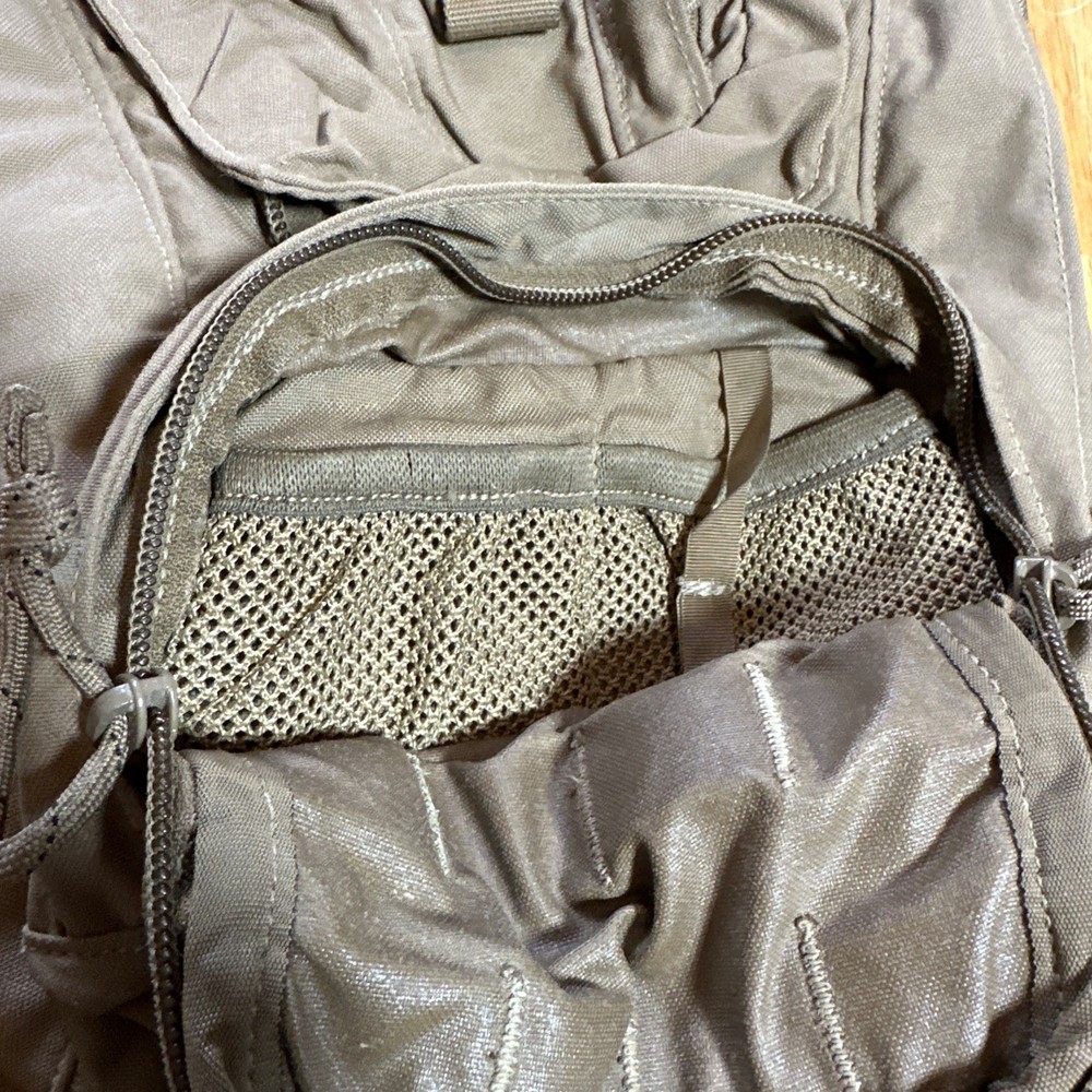 USMC Hydration Pack Eagle Industries No Bladder Coyote Camelback Water