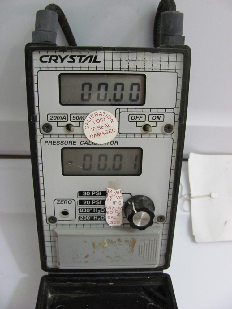 Crystal Engineering 2121-30 PSI-G-HR Digital Pressure Calibrator