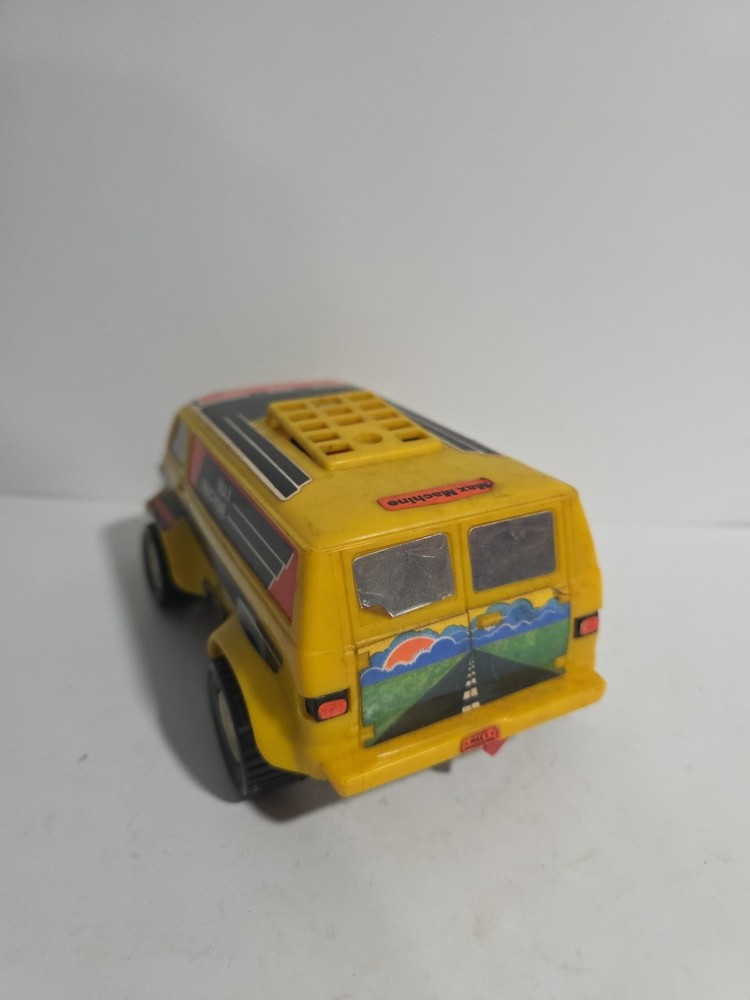 Vintage 1978 Scharper Max Machine Remote Control Van 8” long no controller