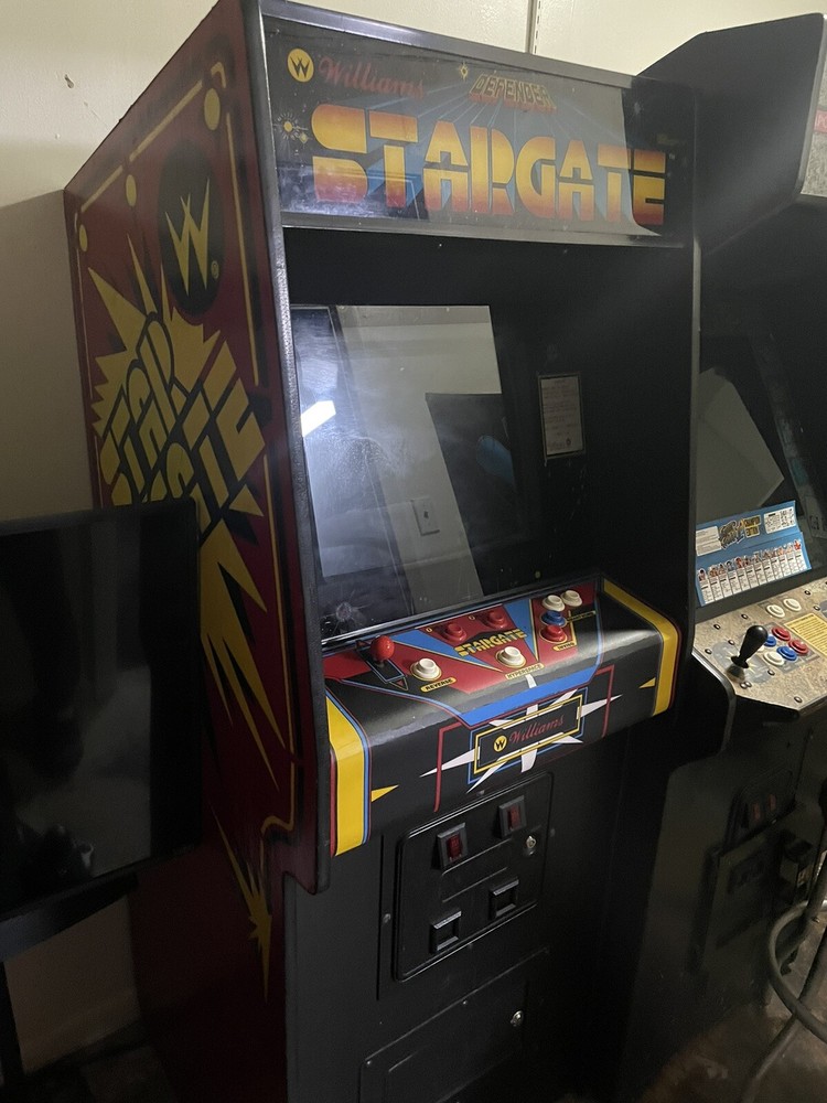 STARGATE ARCADE MACHINE by WILLIAMS (Excellent Condition)
