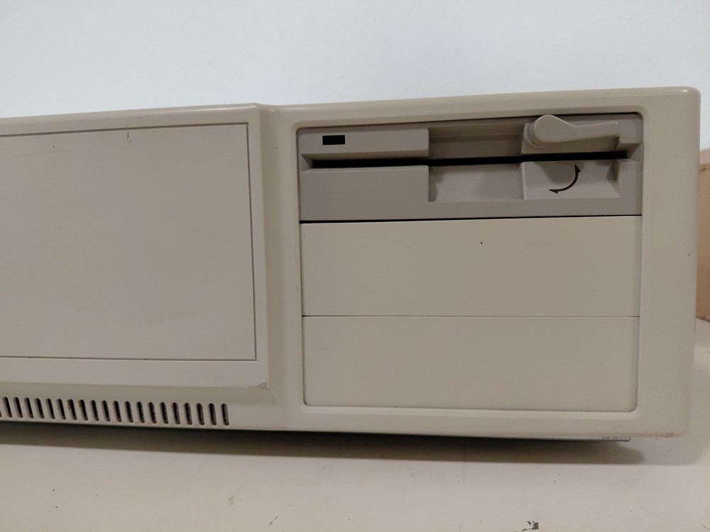 Practical Computer 25 Ore 386 Floppy Drive With Keys