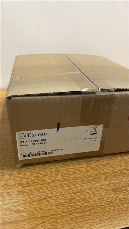 Extron 60-1198-01 XTP T USW 103 ,Three Input XTP Switcher