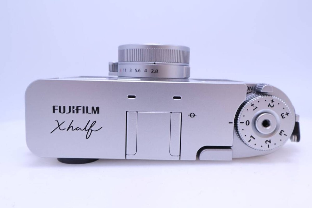 FUJIFILM X-half silver 284090