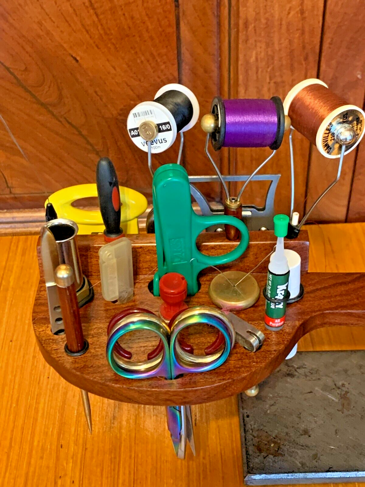 WADE'S DELUX FLY-TYING TOOL CADDY