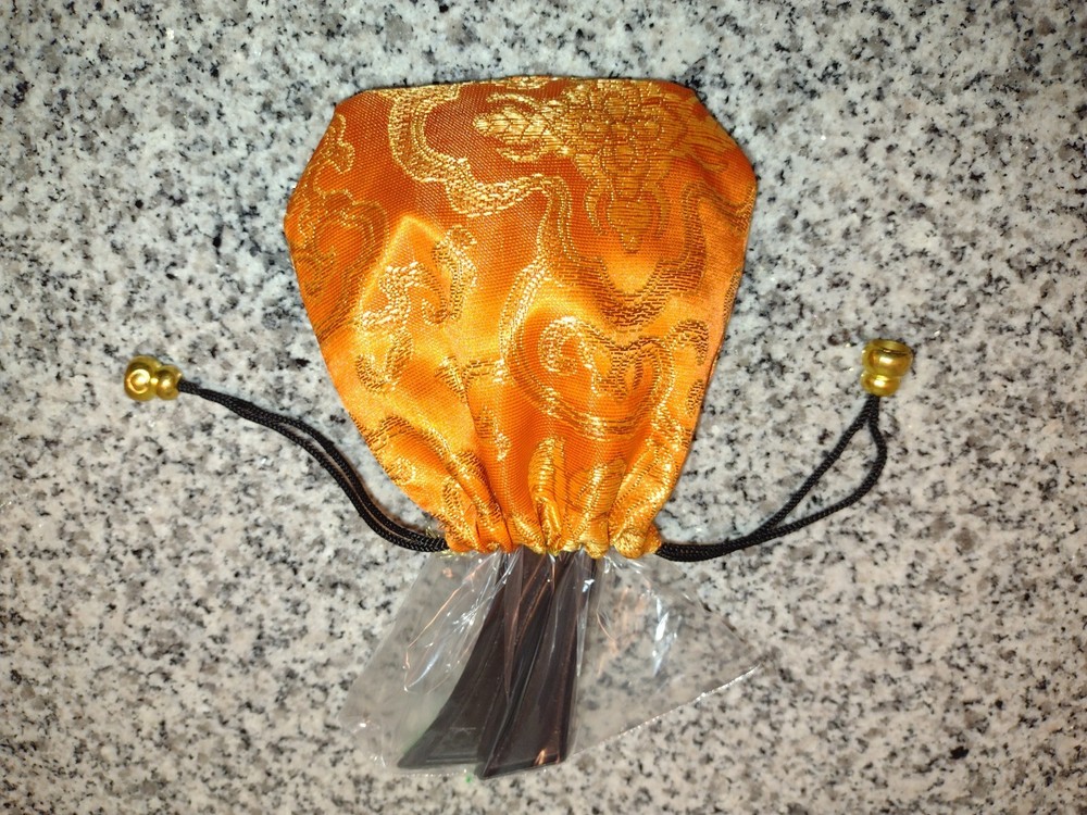 Magnifying Glass & Bag. 2 Styles Available. READ DESCRIPTION.