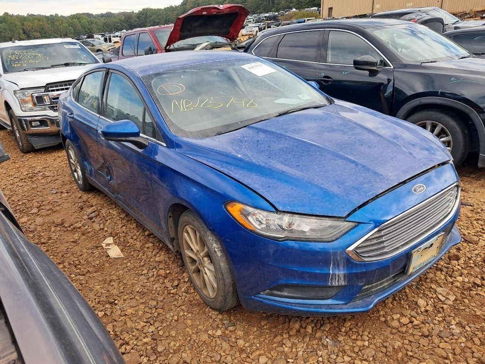 FUSION 2017 Glove Box 4818448