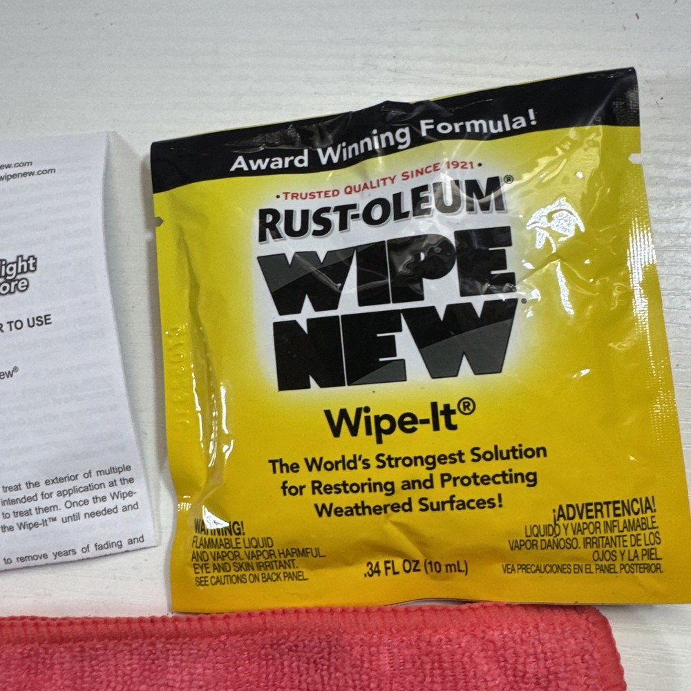 Rust-Oleum Wipe New Headlight Restore Kit, Restoration .5 FL OZ Polymer Solution