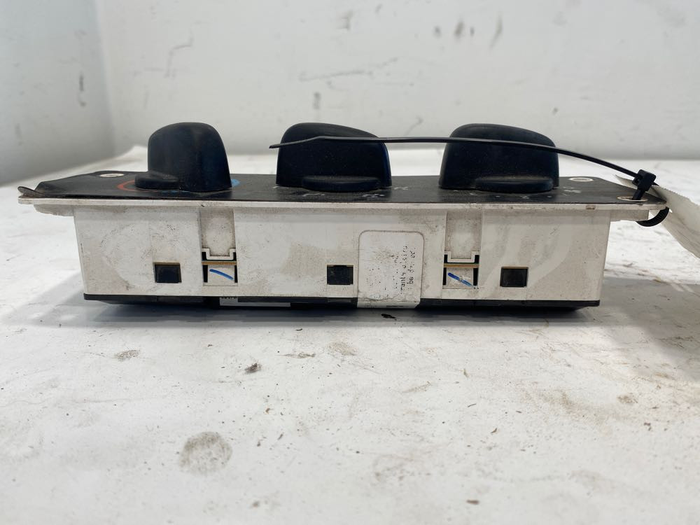2015 Thomas Bus School Bus Climate Control (718-10892)