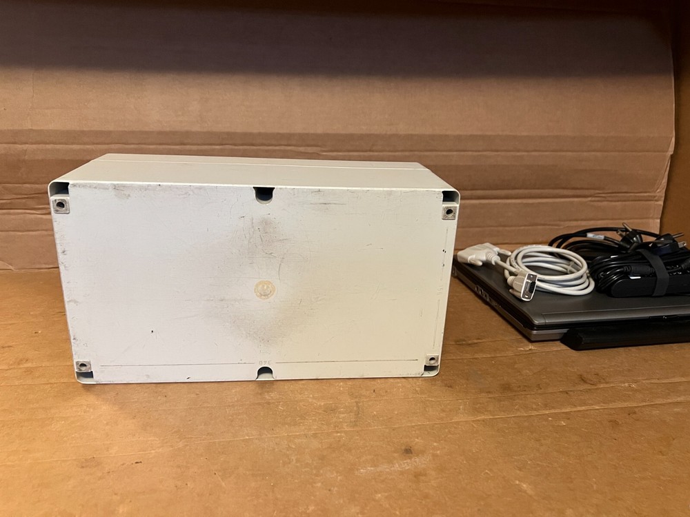 Li-Cor LI-1800 Portable Spectroradiometer w/ Software on Notebook --Complete--