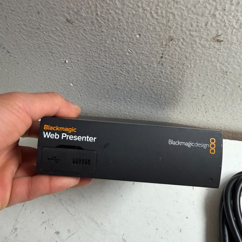 Blackmagic Design Web Presenter Black USB Streaming & Video Capture Interface