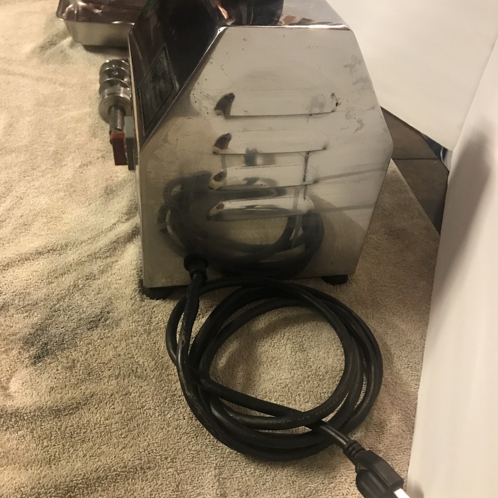 American Eagle AE-G12N Bench Model Electric Meat Grinder, 
