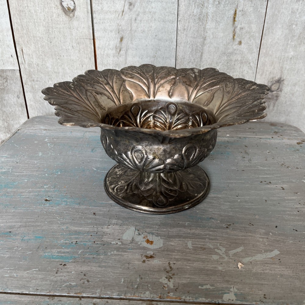 Vintage Silver-plated Pedestal Dish Or Footed Bowl, Nice Patina 11.5x6”