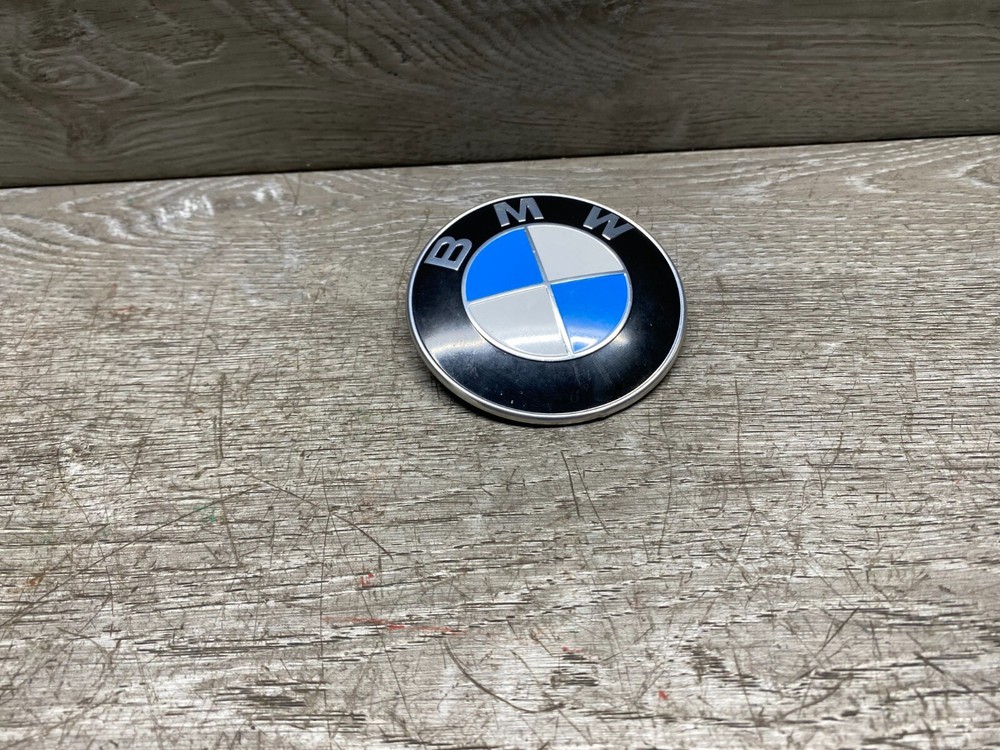 BMW OEM GENUINE E38 E39 E46 E53 E60 E63 E88 E90 E70 FRONT HOOD EMBLEM LOGO BADGE