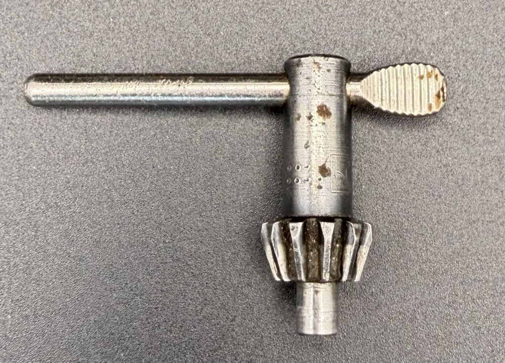 5 Jacobs chucks keys.