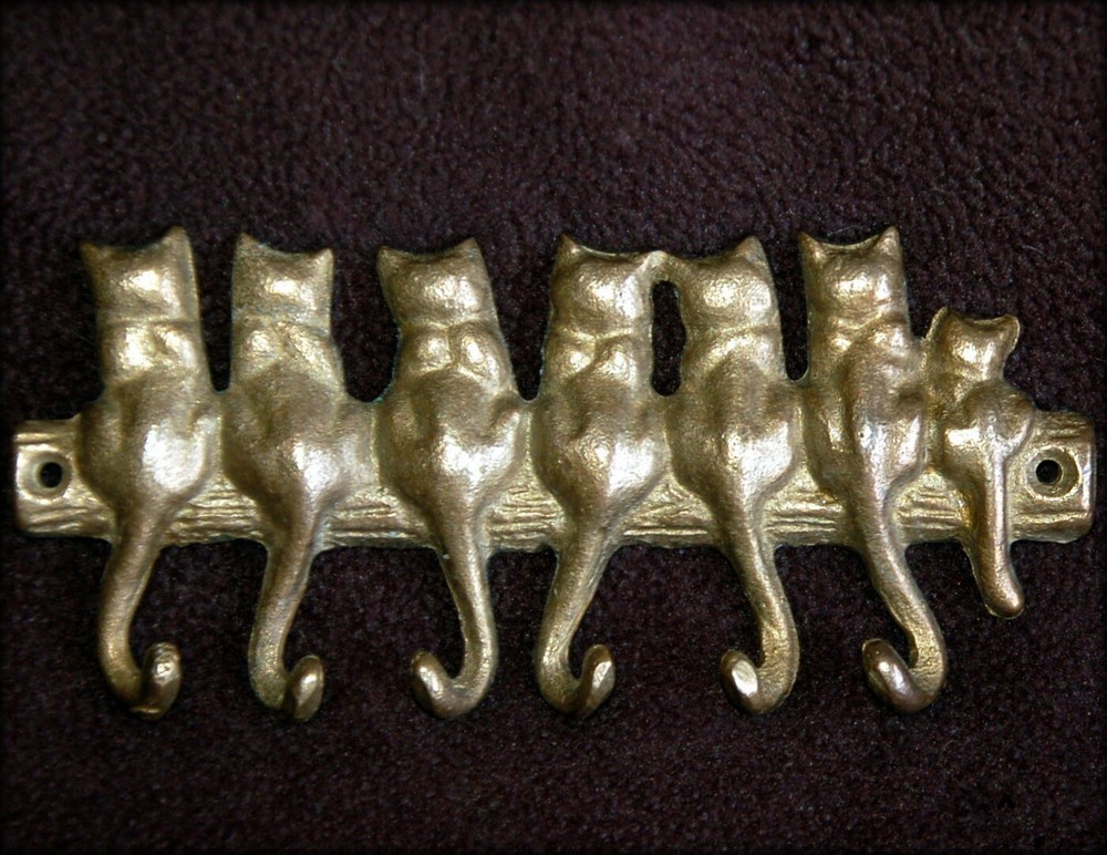 Brass KEY RACK ~ 6 Hook KITTY CAT Design ~ Vintage