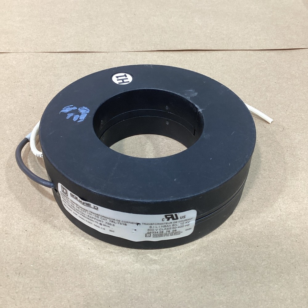 Square D Current Transformer 7RL-751B Ratio 750:5