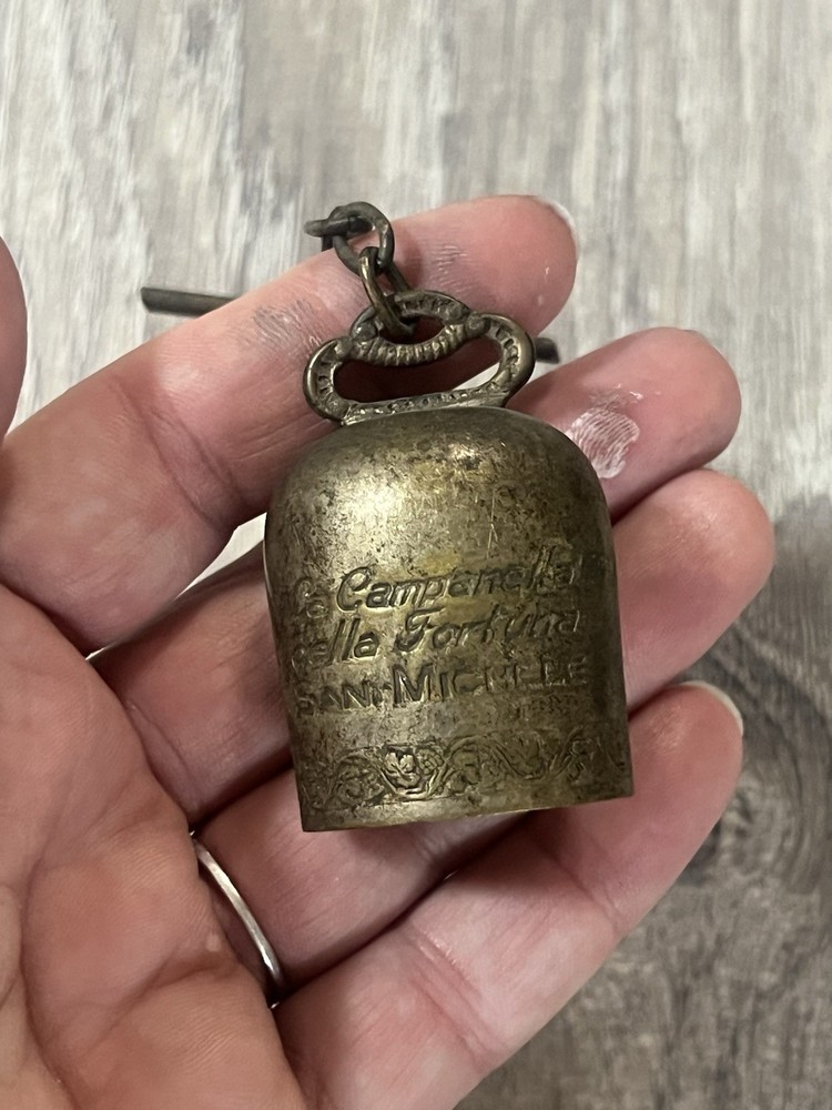 Vintage WWII Era St Michele Lucky Bell Capri Brevet