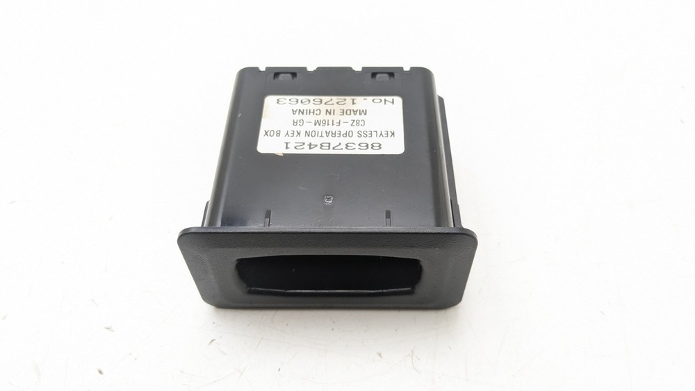 MITSUBISHI OUTLANDER MK3 IGNITION KEY READER 8637B421 2016