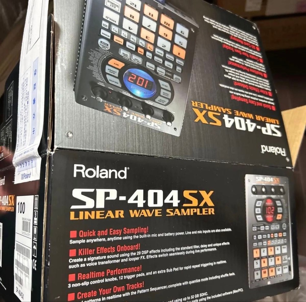 Roland SP-404SX Compact Linear Wave Sampler Tested Good Condition
