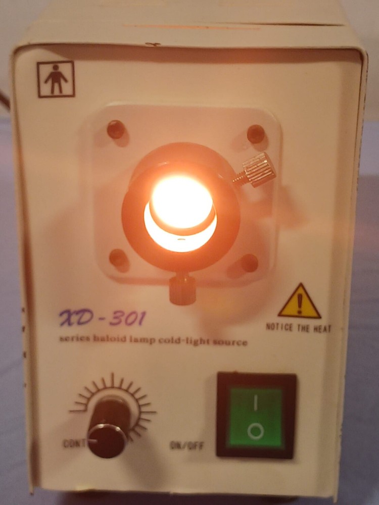 XD-301 Series Haloid Lamp Cold-Light Source 08020255 Type: 1-BF