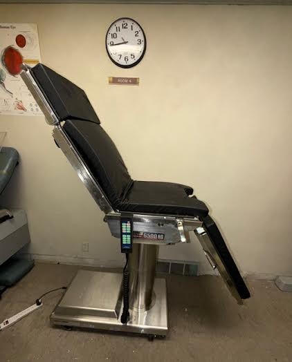 SKYTRON 6500 HD O.R. table