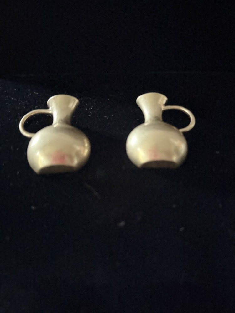 Large Brushed 3-D Goldtone Unsigned Vase Jug Shaped Post Earrings