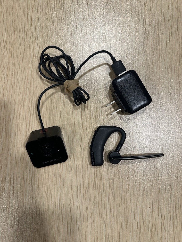 Plantropics Voyager Legend Missing Ear piece Includes Charging Dock Tested