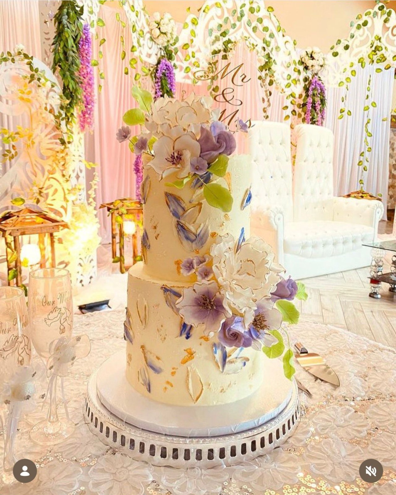 LumenGold Pure 24K pure Edible Gold leaf sheets LARGE 8 x 8 cm, 25 Sheets