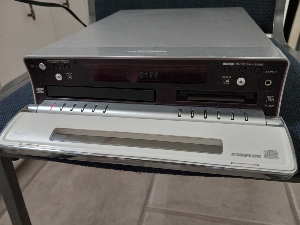 JVC ▪︎ CA-NXDV3 ▪︎ Compact Minidisc/DVD/CD