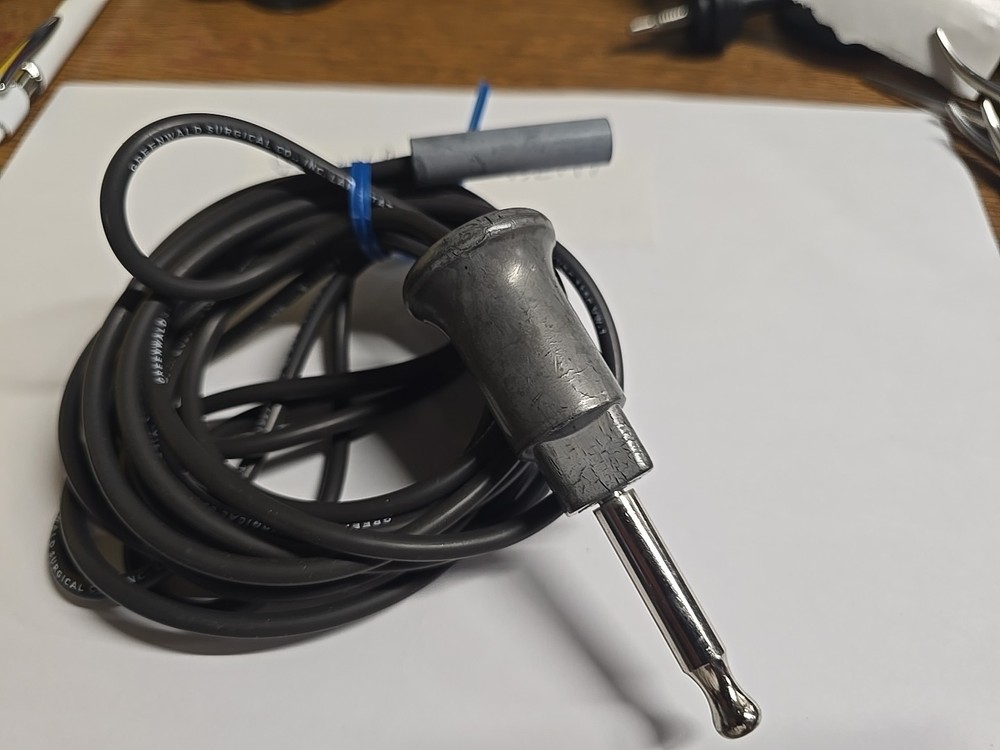Greenwald Surgical Monopolar Cable E132794 as pictured working