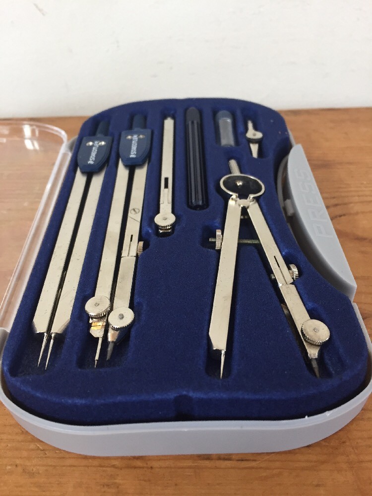 Staedtler Arco Italy Precision Math Drafting Compass Set w Case No. 559 09
