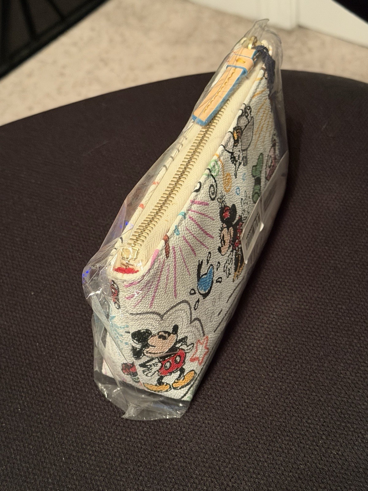 Disney Dooney & Bourke Cosmetic Bag - BRAND NEW & SEALED! Beautiful !!