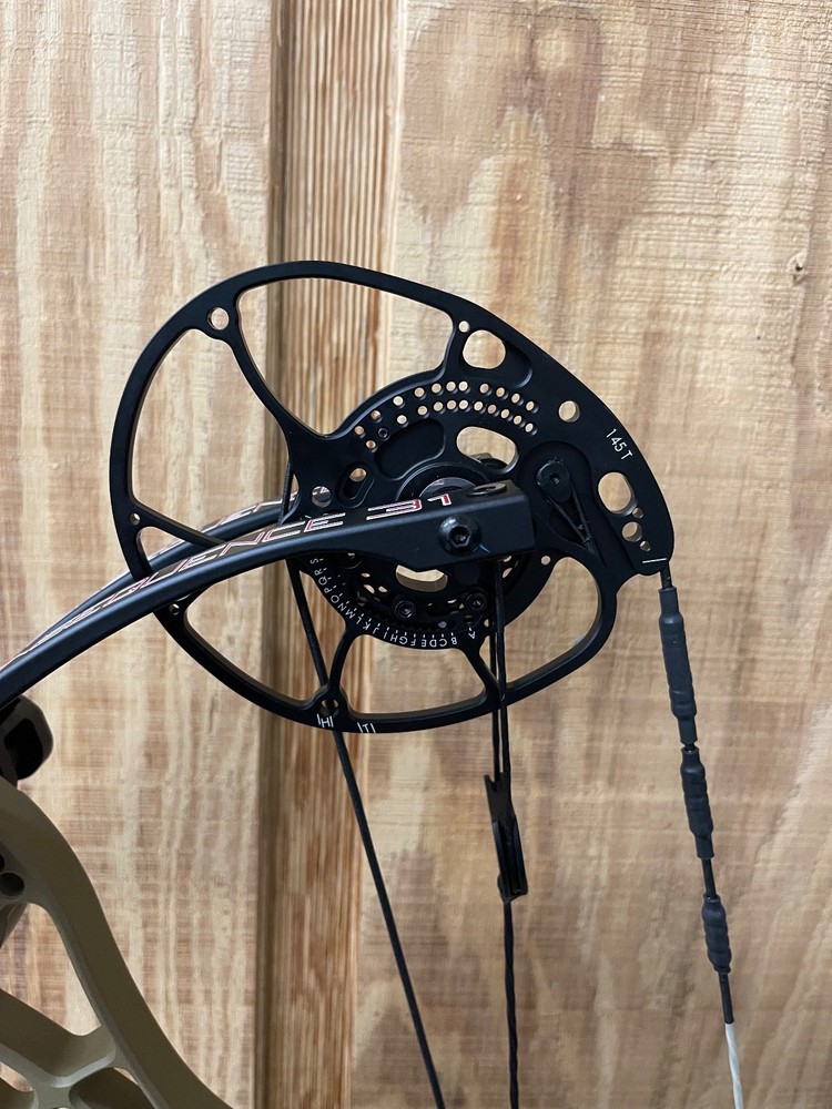 Darton Archery Consequence 31 70lb Flat Dark Earth Riser & Black Limbs BRAND NEW