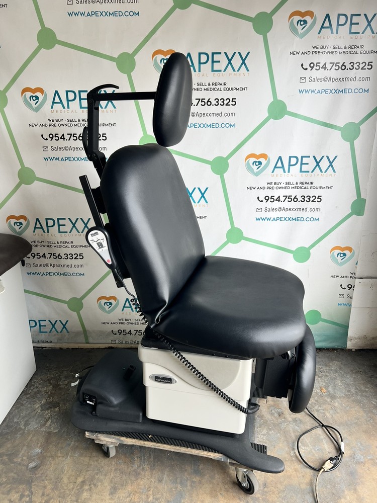 Midmark 630 Procedure Chair
