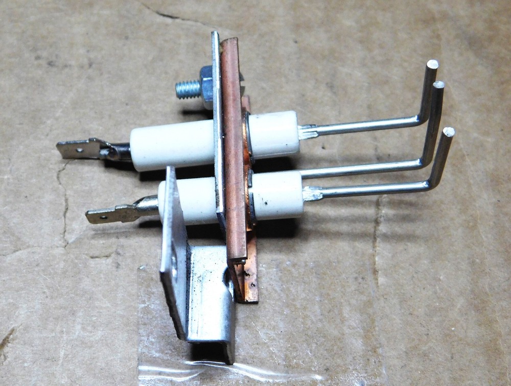 Frymaster 8073556 OEM Ignitor/Flame Sensor Assembly