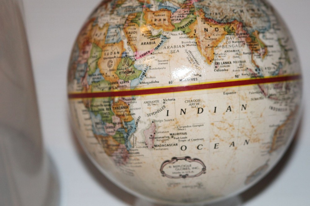 Replogle Globe World Escort Map 5" Magnifier Stand Original Case Manual