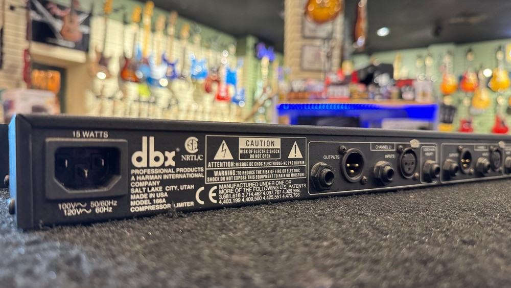 DBX 166A Rack Mounted Compressor / Limiter Rack Effect Module