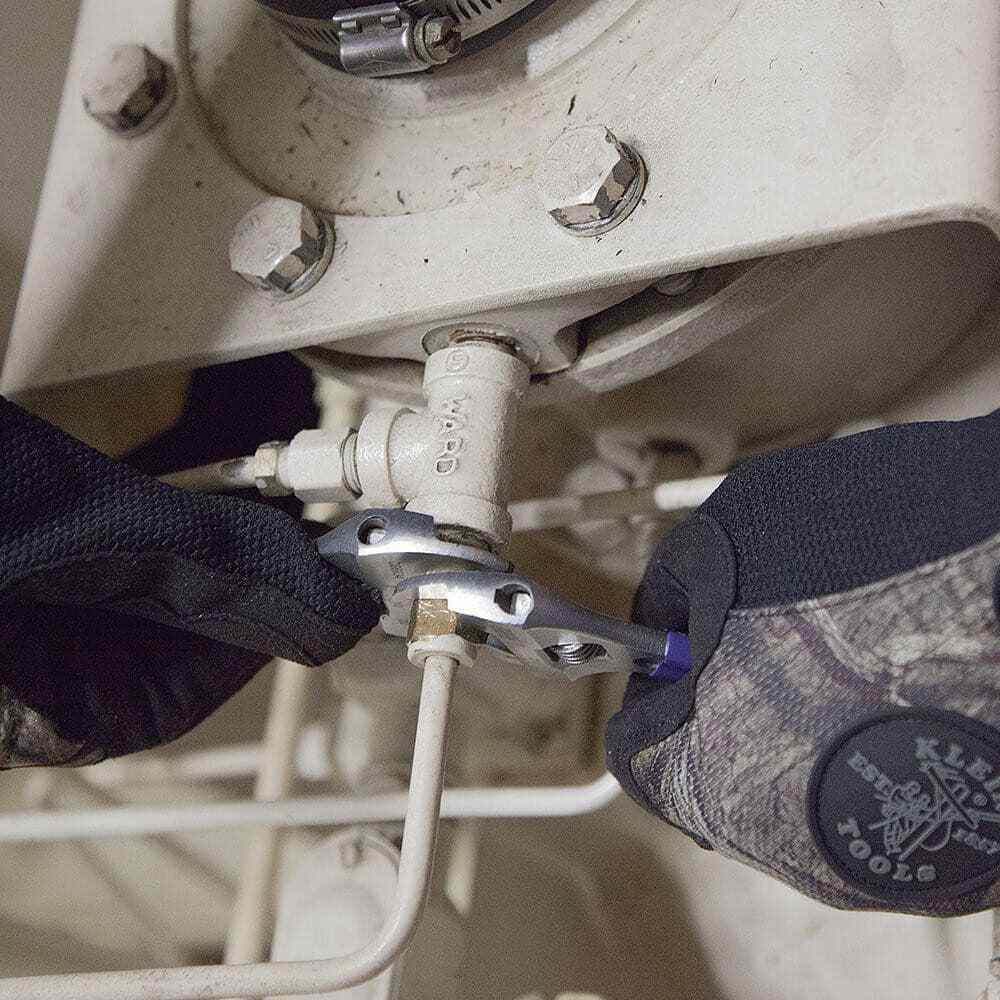 Klein Tools D86934 Adjustable Wrench: Chrome-Plated