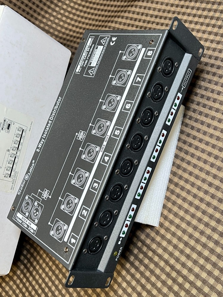 NEW! Stellar Labs 555-20220 DMX-SPLIT8 1x8 Isolated Distribution Amplifier