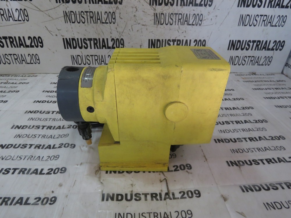 MILTON ROY A151-92S ELECTROMAGNETIC DOSING PUMP USED