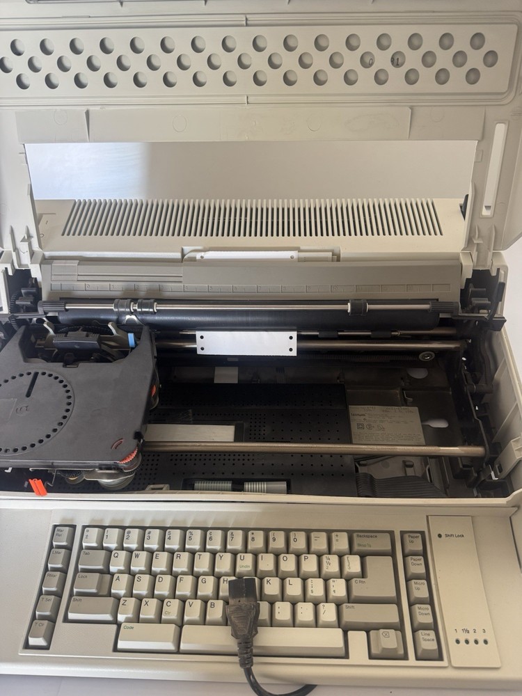 IBM Wheelwriter Typewriter by Lexmark (6782)