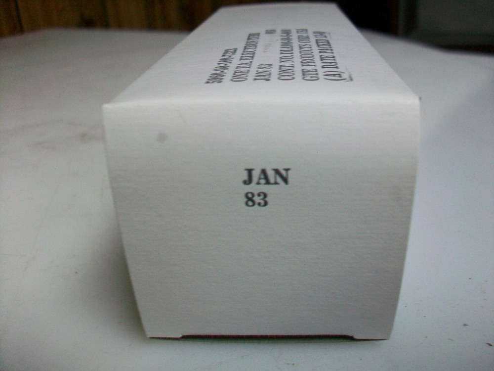 NOS SYLVANIA JAN  TYPE 83 TUBE
