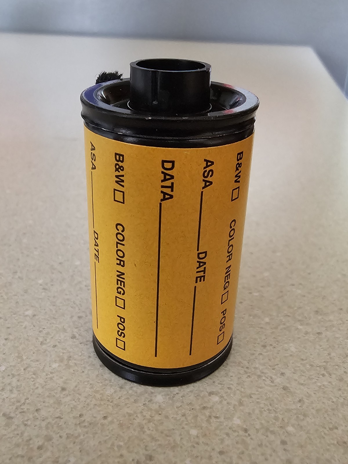 **NEW** 35mm Kalt Brand Reloadable Film Cassette Metal Snap Cap - New Old Stock