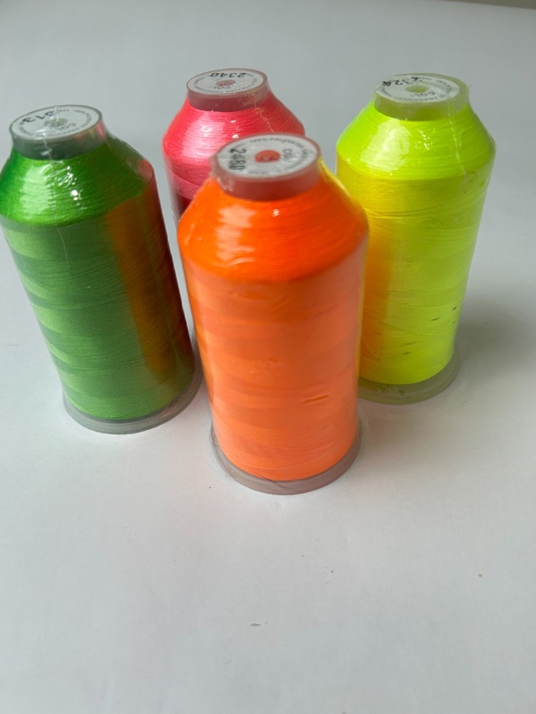 Thread for sewing machine 100 % polyester 1500 m Embroidery Thread 4 PCS