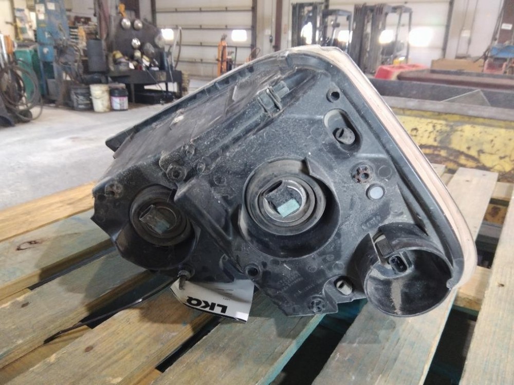 For 2011 FREIGHTLINER CASCADIA 2007-2018 HEADLIGHT Left , MN